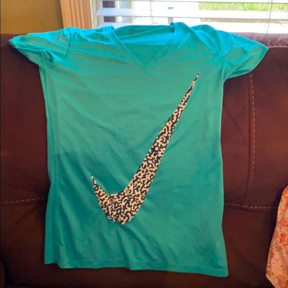 Nike t-shirt